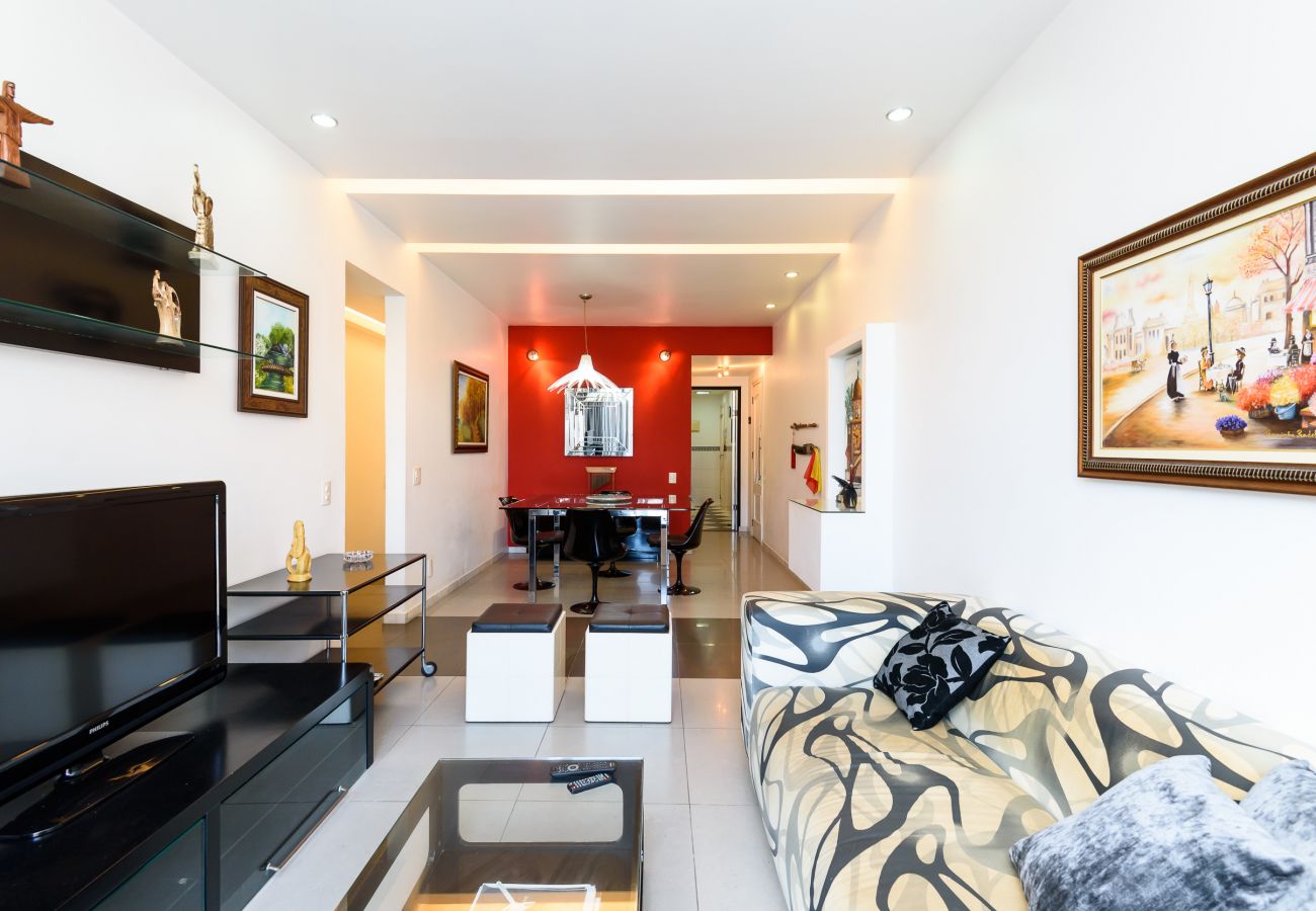 Apartamento em Rio de Janeiro - BT101 (Zona1)