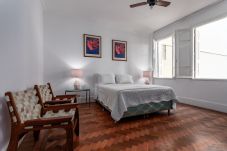 Apartamento em Rio de Janeiro - BI701 (Zona2)