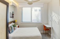 Apartamento em Rio de Janeiro - MVC205 (Zona4)