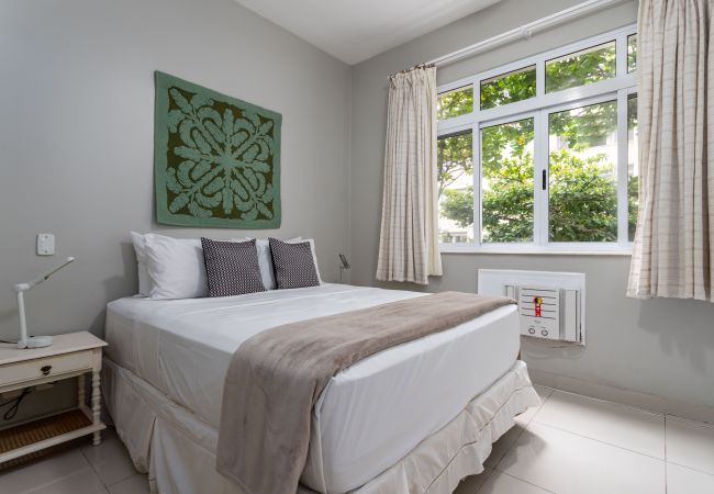 Apartamento em Rio de Janeiro - JN301 (Zona2)
