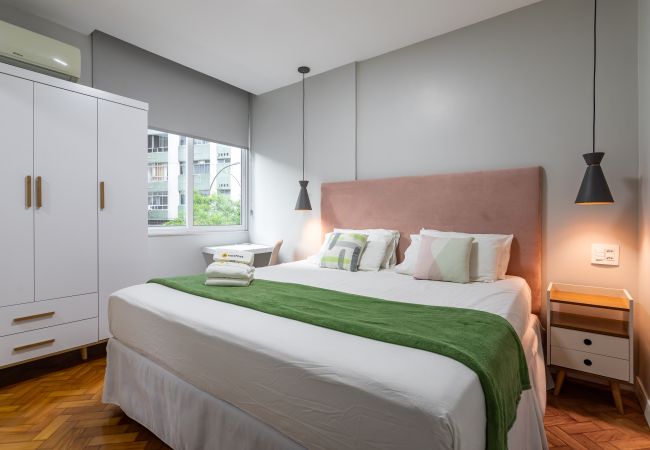 Apartamento em Rio de Janeiro - BI204 (Zona2)