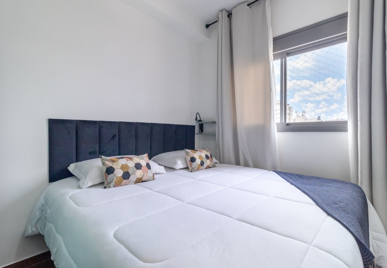 Apartamento em São Paulo - ZYZ_504