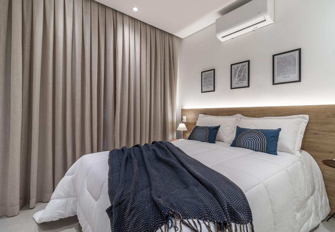 Apartment in São Paulo - HW Rebouças2636-210